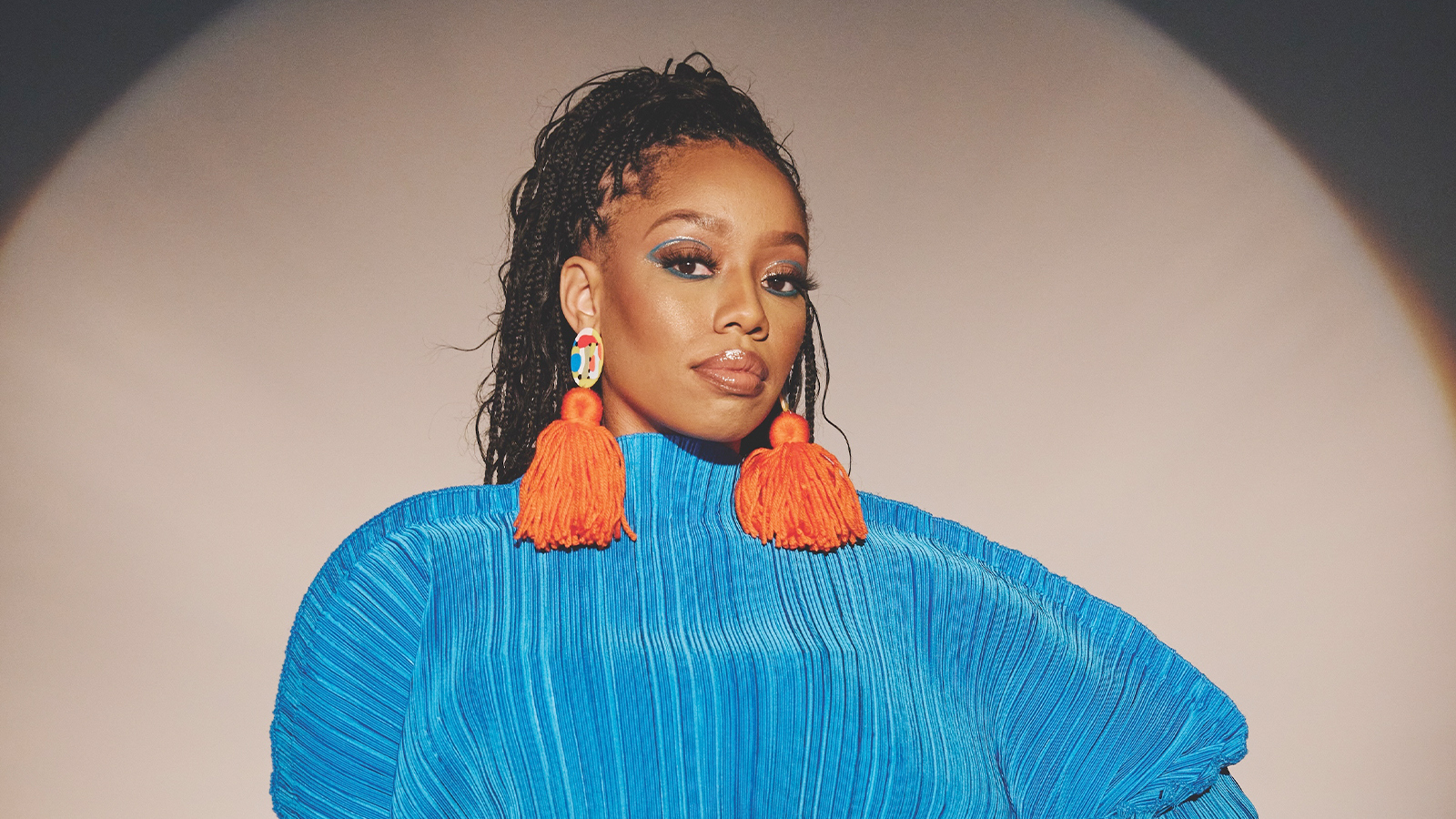 Ex-aluna vencedora do Grammy encontra sucesso na indústria musical