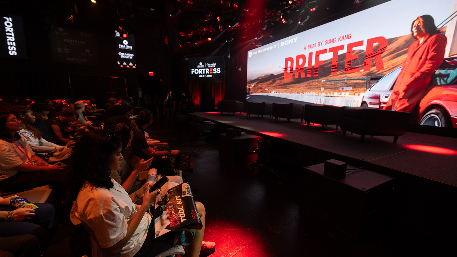 A Sony traz o carro e a equipe de “Drifter” para a Full Sail University em uma apresentação dos bastidores.